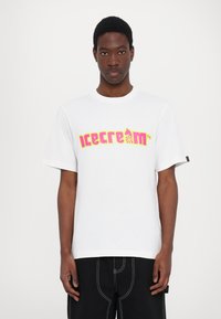 Icecream SOFT SERVE - Apdrukāts T-krekls - white