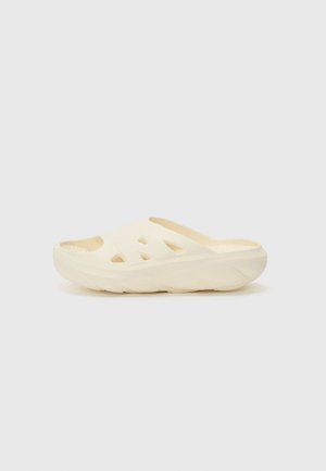 Pantolette flach - angora