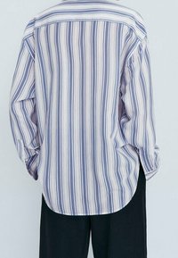 Massimo Dutti Camicia - light blue