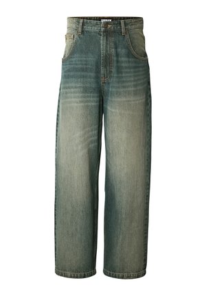 Džínsy s prechodom svetlomodrej a zelenej farby; majú vysoký pás, široké nohavice a štandardný päťvreckový dizajn s kovovým gombíkom na zapínanie.