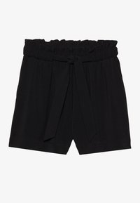 Shorts noirs avec une taille froncée et une ceinture assortie. Fabriqués à partir d'un tissu doux avec une texture lisse. Comprend deux poches latérales.