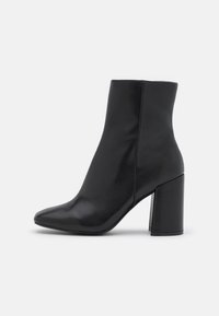 Steve Madden Korolliset nilkkurit - black