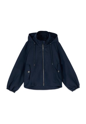Navyblå hættejakke med lynlås foran, snøre i hætten, elastiske manchetter og to knaplukninger med klaplommer foran på siderne.