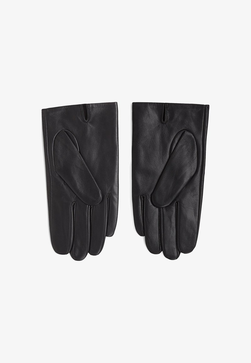 Paire de gants en cuir noir avec des sections séparées pour le pouce et les doigts, posés à plat, paumes vers le bas sur un fond blanc.