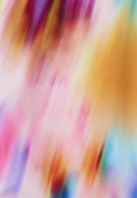 Design abstrait présentant des couleurs vives floues, y compris le rose, le jaune, le bleu et le violet, agencées en motifs fluides et texturés.