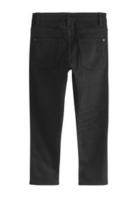 Jean en denim noir à coupe droite, avec deux poches arrière, des coutures discrètes et une texture lisse.