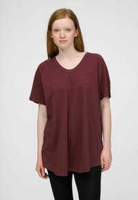 Valgt, burgundy