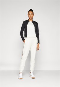 Guess COLETTE - Marškinėliai su spaudiniu - snow cap