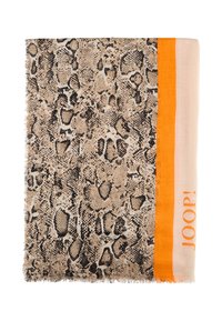 Écharpe en imprimé serpent beige et noir avec des bords à franges, présentant une bordure orange unie et le nom de la marque "JOOP!" en texte blanc.