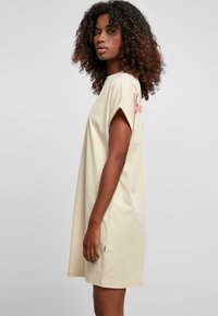 Urban Classics LADIES RAINBOW TEE DRESS - Džersejové šaty - softseagrass