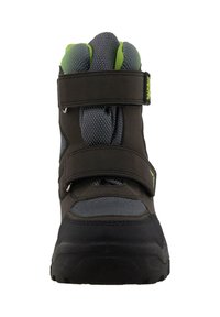 Bota deportiva en gris oscuro y negro con acolchado interior verde, dos correas anchas de Velcro y suela texturizada vista desde el frente.