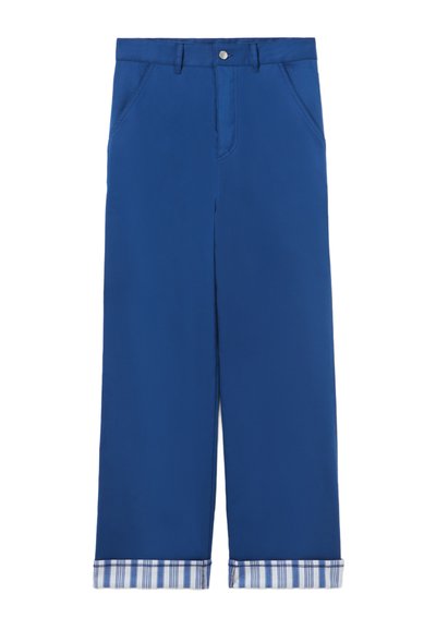 Pantaloni a gamba larga blu realizzati in un tessuto liscio con chiusura a bottone e tasche. I polsini presentano un motivo a scacchi bianco e blu.