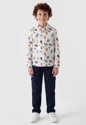 Guess, BEDRUCKTES HEMD - Chemise - mehrfarbig weiß