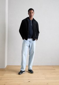 bugatti Treniņu apavi - dark blue