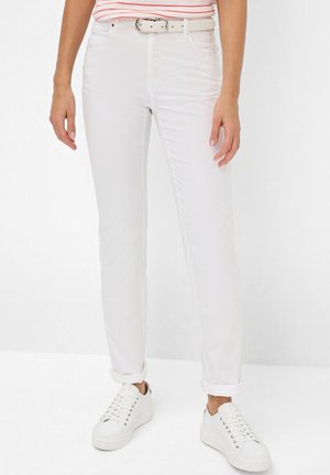 BRAX STYLE CAROLA - Stoffhose - white