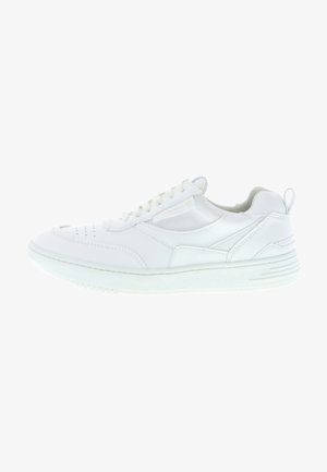 Trainers - weiß