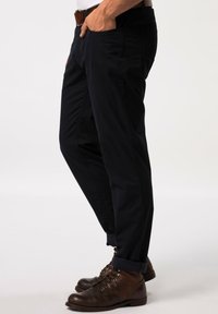 Thumbnail Image 3
