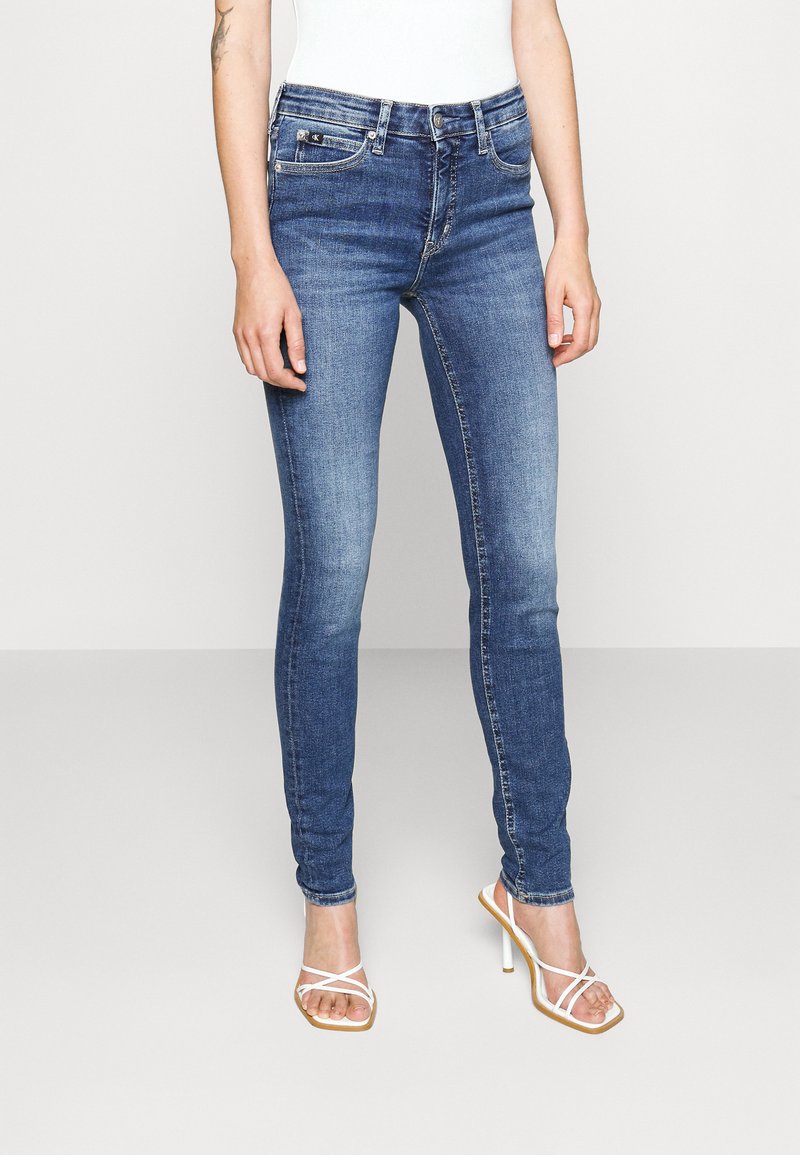 Vaqueros Straight Para Mujer TOM TAILOR Denim Stella - Mid Blue, 98% Algodón 2% Elastano, Lavado Piedra