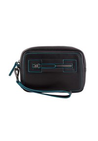 Monedero de cuero negro con borde en color verde azulado, bolsillo delantero con cremallera y correa de muñeca desmontable sobre un fondo blanco.