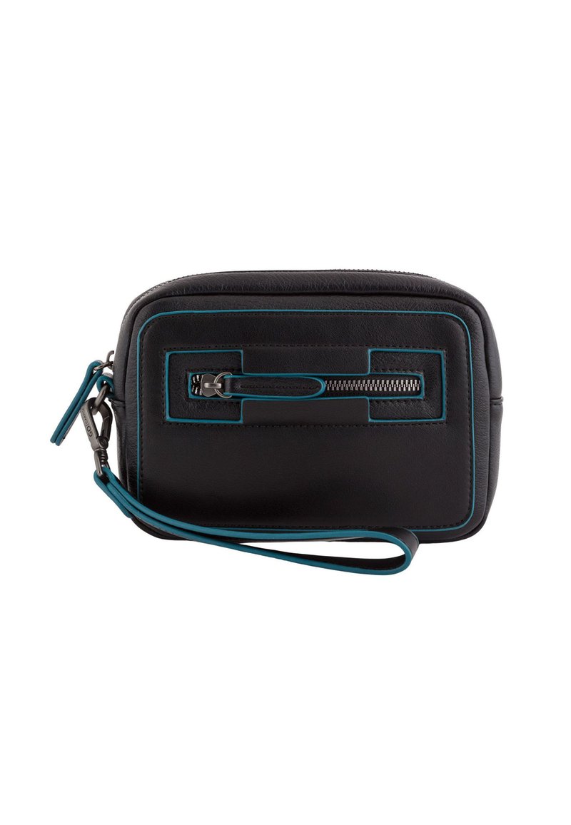 Monedero de cuero negro con borde en color verde azulado, bolsillo delantero con cremallera y correa de muñeca desmontable sobre un fondo blanco.