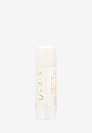 Oskia ADAPTIVE TAN DROPS 15 ML - Selbstbräuner