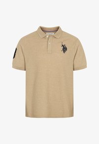 Nevybráno, crockery melange