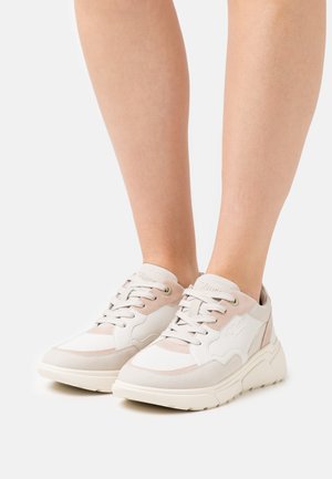 s.Oliver Sneaker low - cream/rose