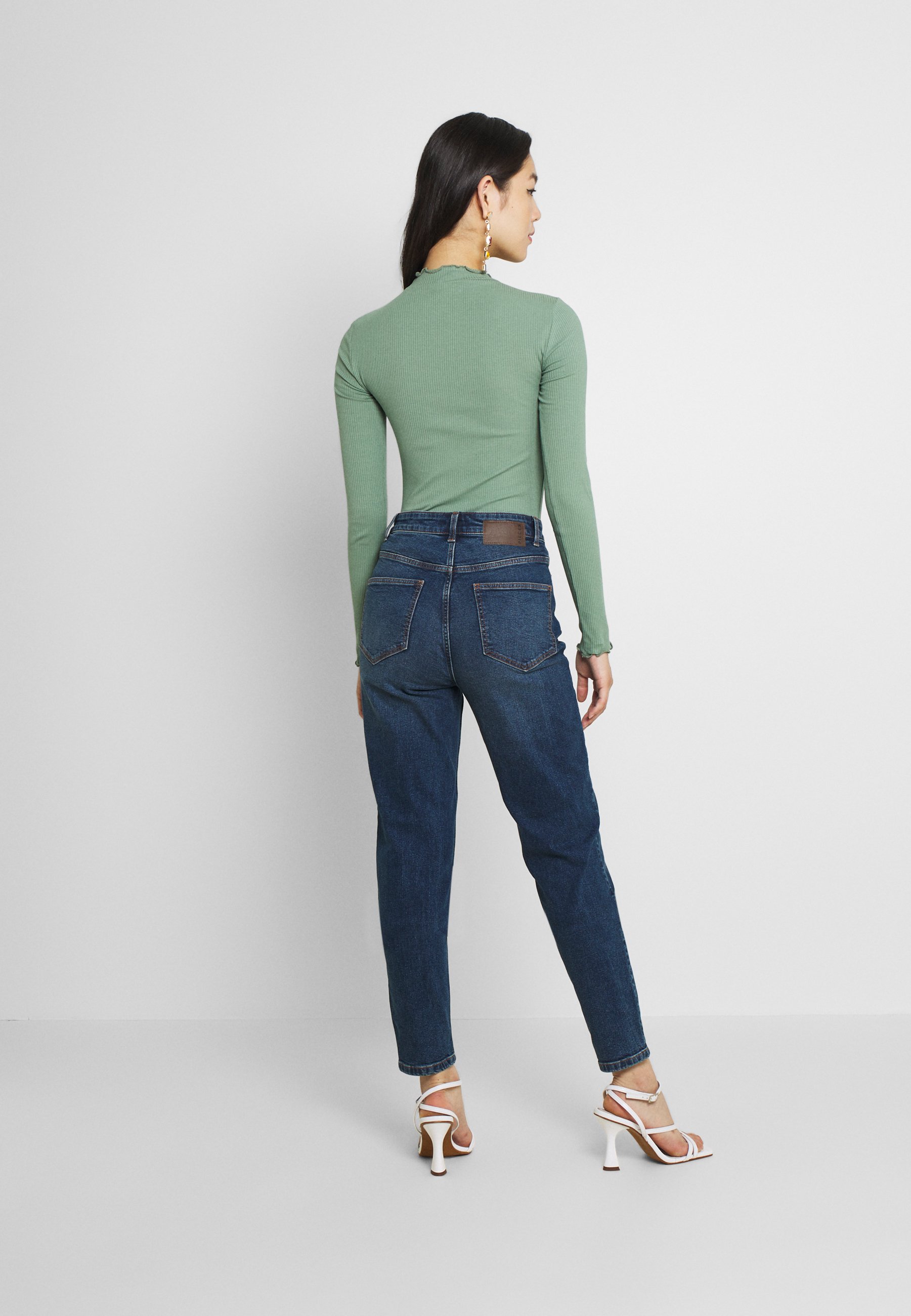 Pieces PCKESIA MOM - Slim fit jeans - dark blue denim/dark-blue denim -  Zalando.de