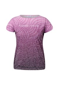 Kortärmad t-shirt i gradientnyanser av rosa, med ett strukturerat mönster och texten "ENDLESS NATURE" i vitt på framsidan.