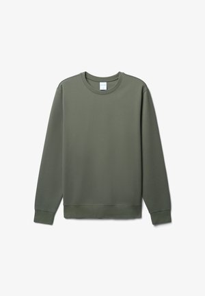 Sweatshirt vert olive en tissu doux, avec un col rond, des manches longues et des poignets et ourlet côtelés. Sans motifs ni accents.