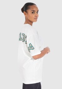 Smilodox PRINT LOGO BRAIL - Camiseta estampada - creme