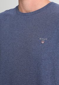 GANT T-shirt basic - blue denim