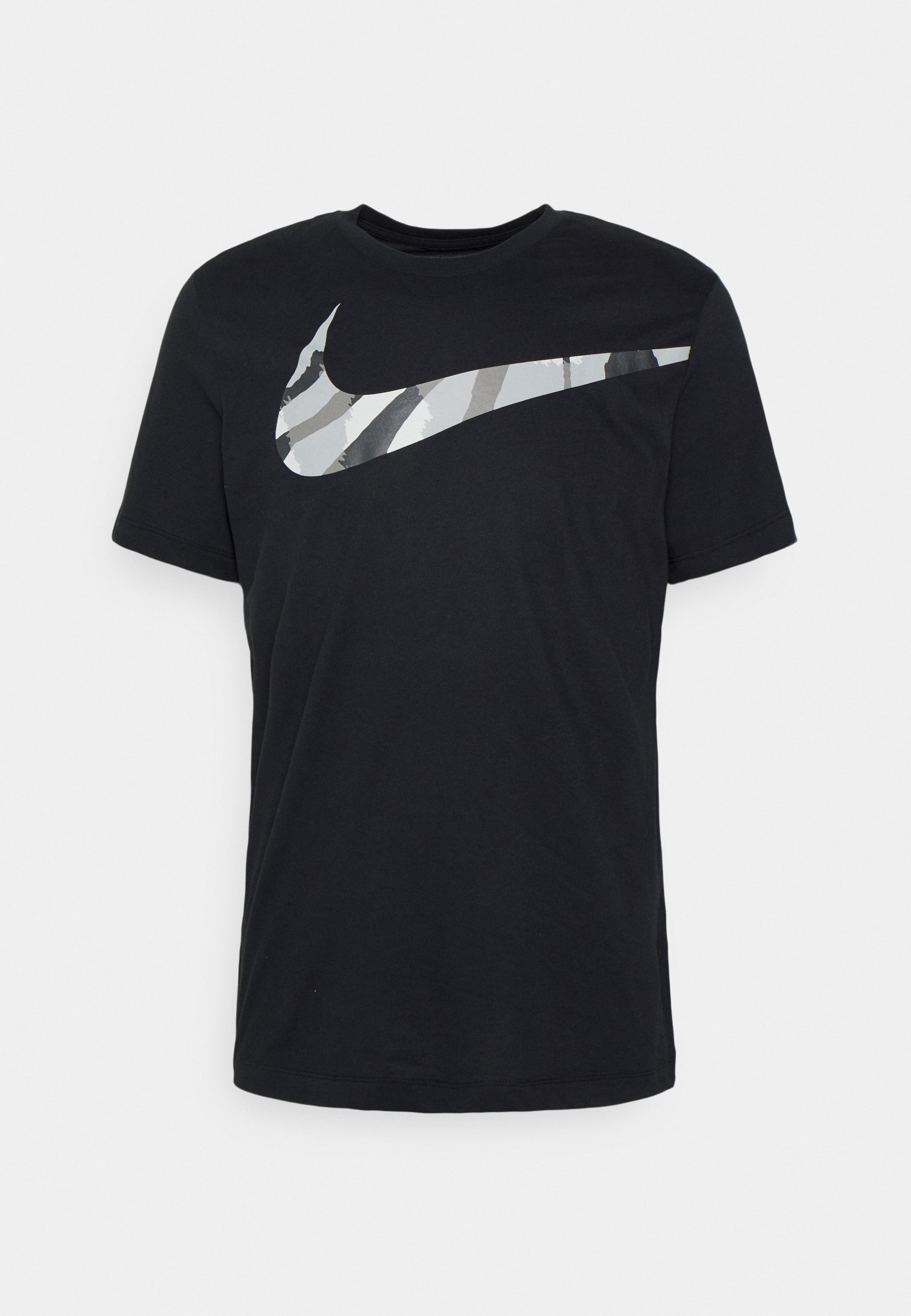black nike tshirt