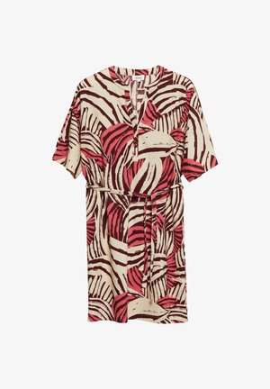 Sukienka z krótkim rękawem i paskiem, z beżowymi, brązowymi i różowymi abstrakcyjnymi pasiastymi wzorami zebry i dekoltem w serek.