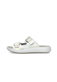 Sandali bianchi open-toe con due fibbie regolabili, parte superiore morbida e testurizzata e suola bianca imbottita. Finitura iridescente sottile.