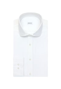 Chemise blanche à manches longues avec col pointu, face boutonnée et poignets boutonnés, soigneusement pliée sur un fond blanc.
