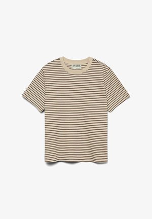 Beige kortärmad t-shirt med mörkbruna horisontella ränder. Har en rund halsringning och mjuk tygkänsla. Etikett synlig på insidan av kragen.