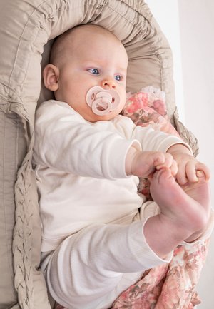 Elodie, ELODIE BABY NEST UNISEX - Babynest - tender taupe