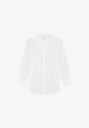 Camisa blanca de manga larga, con cuello, de corte recto, con textura de tela lisa y puños abotonados. Sin patrones ni adornos.