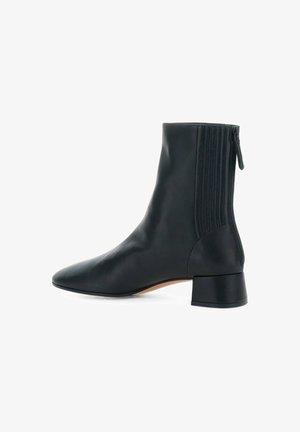 Aquazzura, TRES ST HONORÈ BOOTIE #BLACK - Lage laarzen - black dim