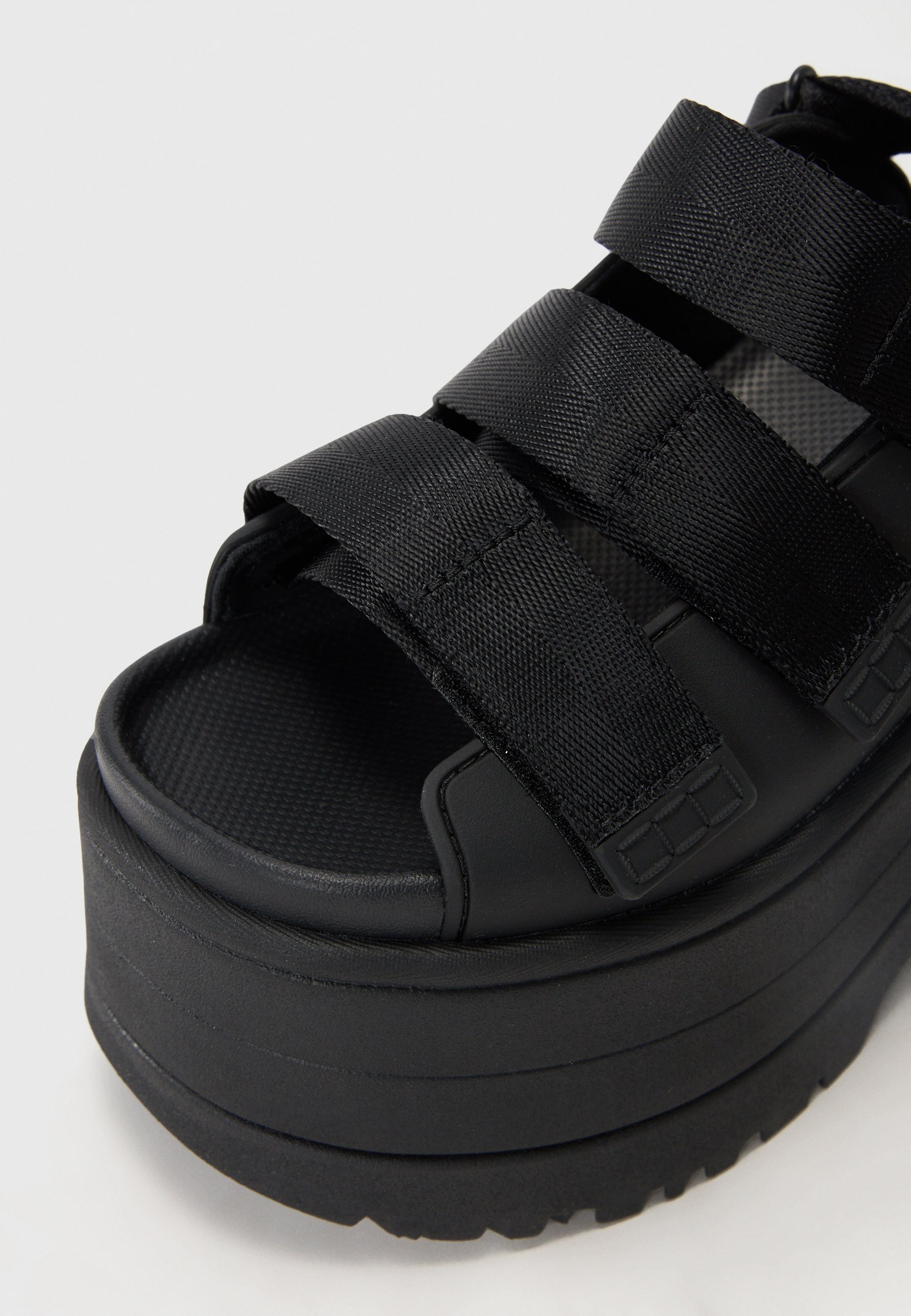 UGG GOLDENRISE - Sandales à plateforme - black/noir - ZALANDO.FR