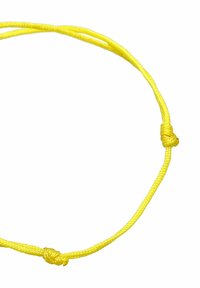 Bracelet en cordon jaune présentant une texture lisse, avec un détail de nœud à un point et deux brins parallèles formant une boucle.