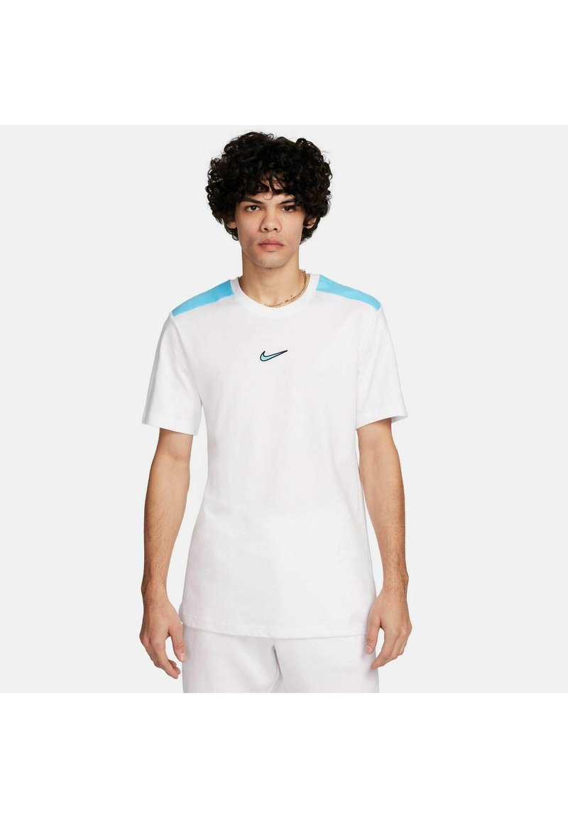 Nike Sportswear TRAININGS GRAPHIC - Triko s potiskem - weiss blau