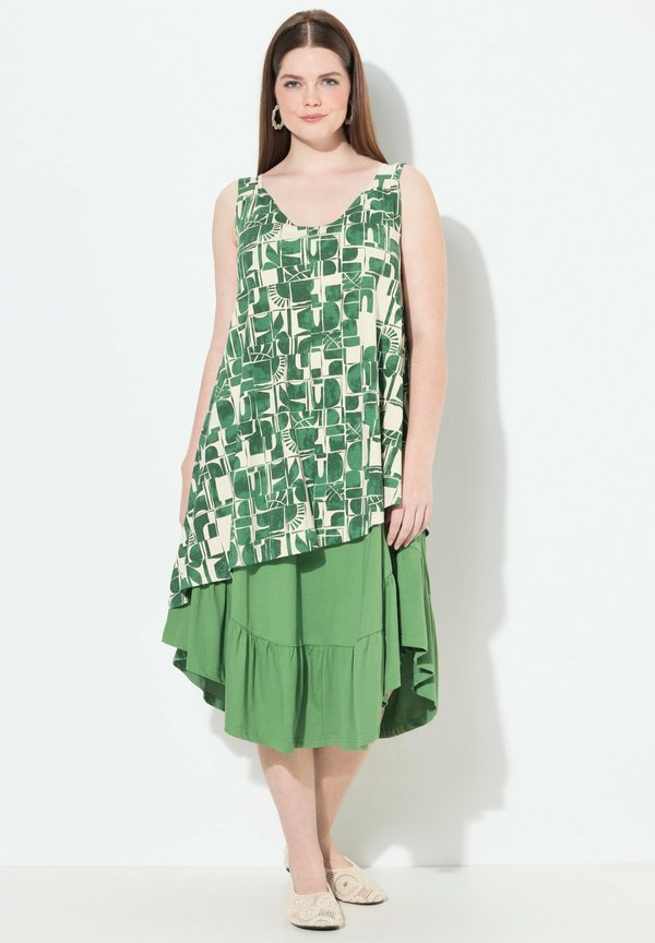 ASYMMETRIC LAYERED GEOMETRIC PRINT  - Freizeitkleid