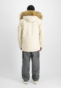 Alpha Industries POLAR UNISEX - Parka - vintage white