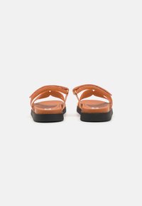 Steve Madden MISSILE - Sandaler - orange/multi-coloured