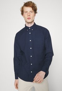 GAP STANDARD OXFORD - Vapaa-ajan kauluspaita - tapestry navy