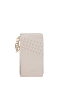 Portafoglio rosa chiaro realizzato in materiale testurizzato, dotato di una chiusura con cerniera, accessori in oro e sei scomparti per carte con dettagli di cuciture diagonali.