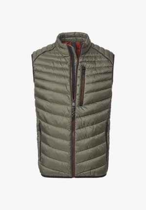 Padded Weste in olivgrün mit horizontaler Steppstruktur, hohem Kragen, Eingangsreißverschluss und kontrastierender roter Innenauskleidung.