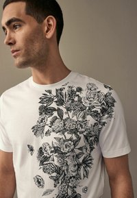Next TATTOO FLORAL GRAPHIC  - Basic póló - white